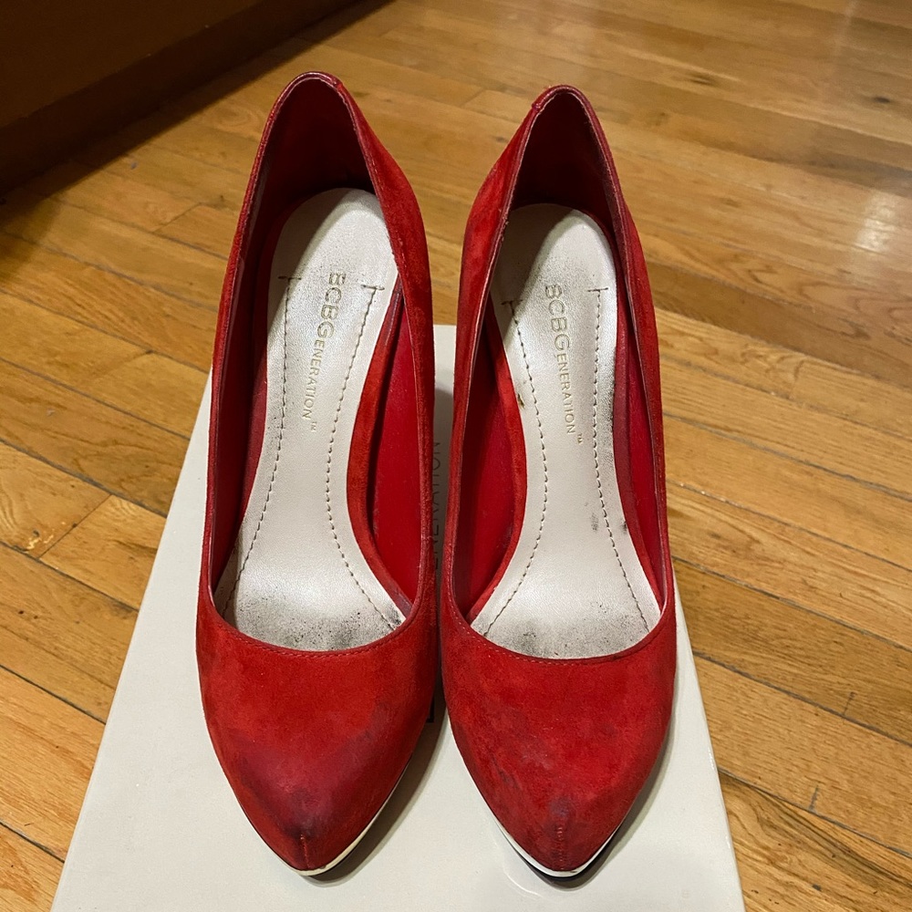 BCBG generation red heels size 6